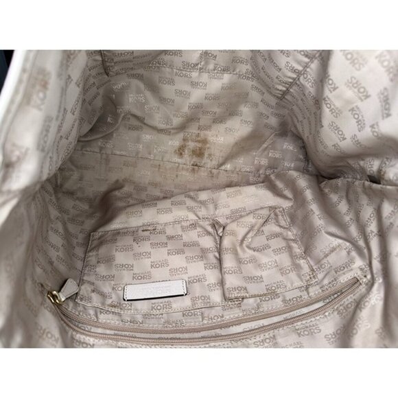 MICHAEL KORS Ivory/Cream Pebbled Leather Tote - Picture 10 of 11